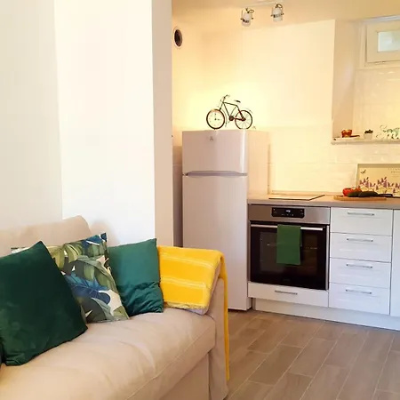 Mary's Garden Apartment