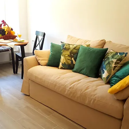 Mary's Garden Apartment *