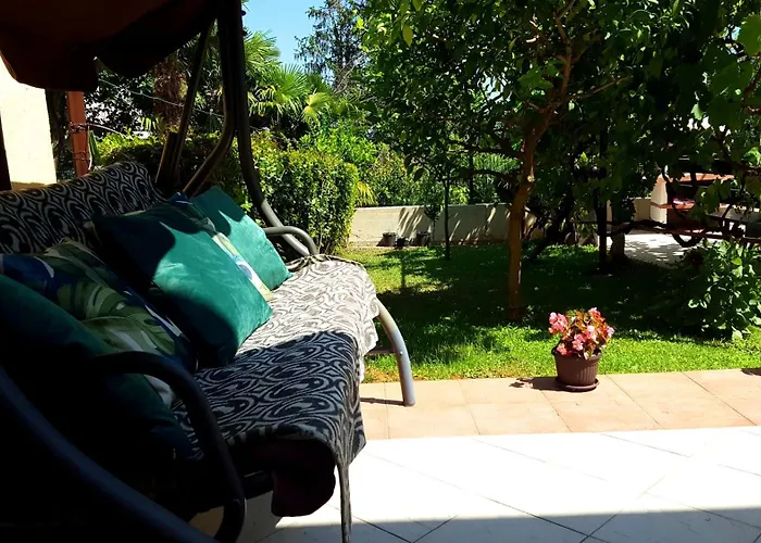 דירה Mary's Garden אופטיה