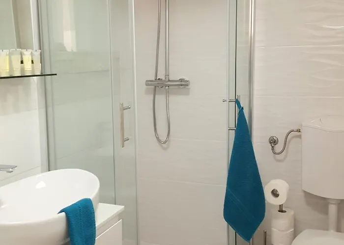 アパート Mary's Garden オパティヤ