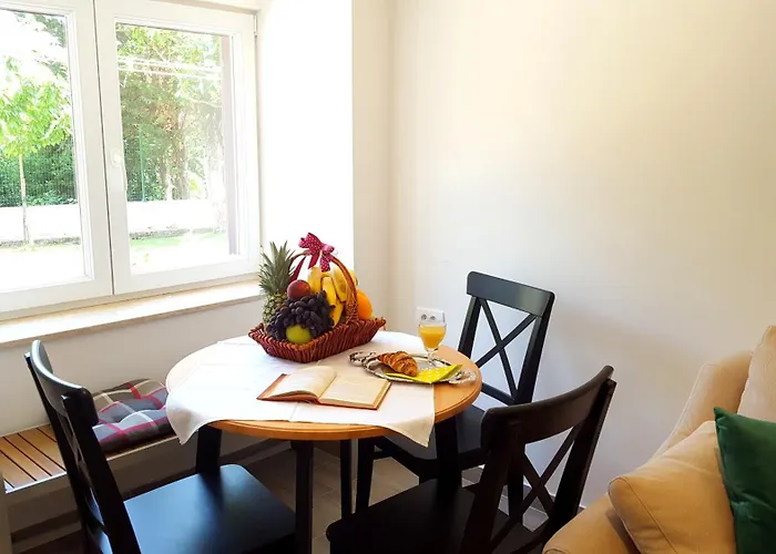 Mary's Garden アパート オパティヤ